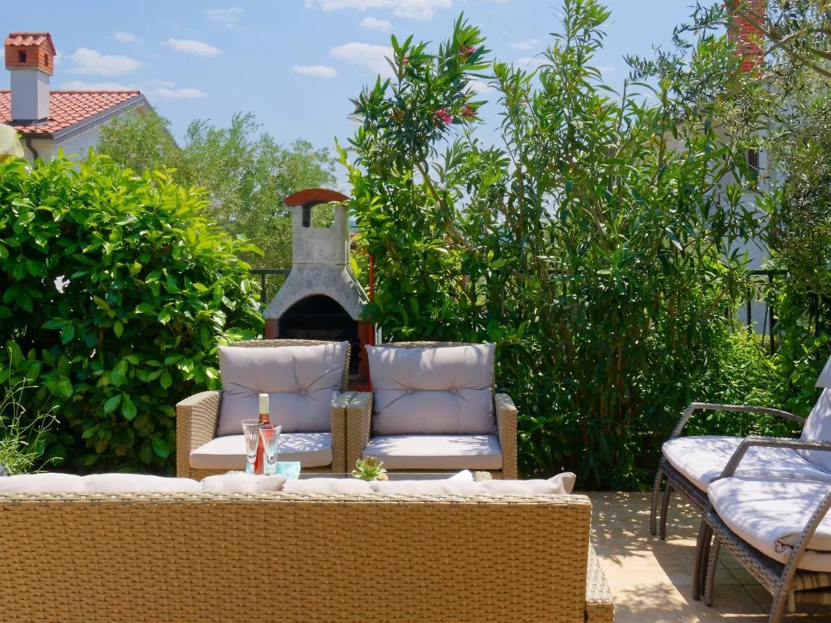 Holiday Home Nevena Buje